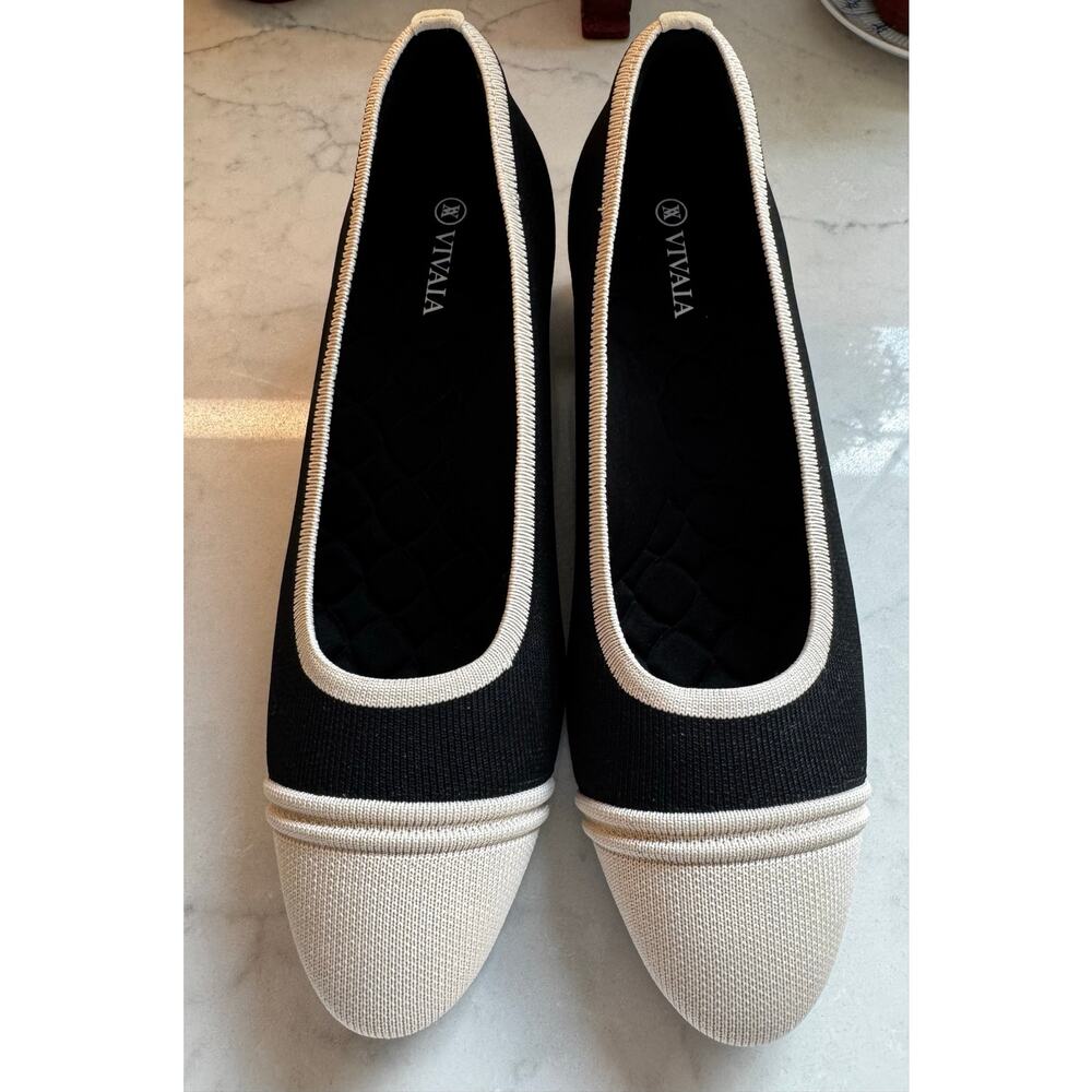 Vivaia Julie in Black/Cream colorway. Size 41/US 9.5
Excellent Condition